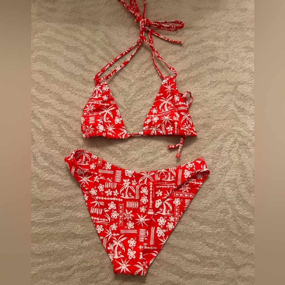 Kulani kinis never worn